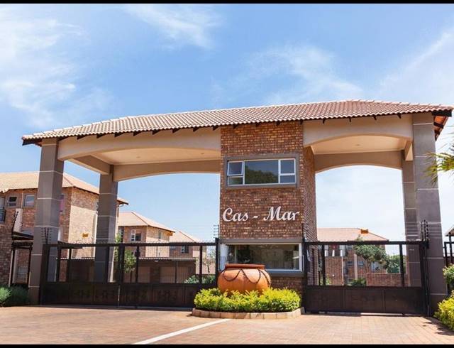 2 BEDROOM TOWNHOUSE FOR SALE IN MONTANA